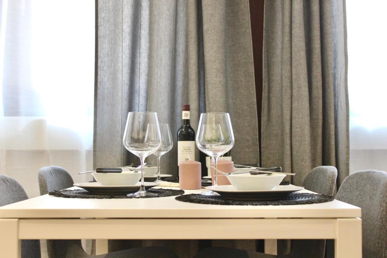 Vier Sind Hier Apartments 로뜨바일 외부 사진