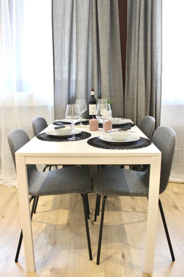 Vier Sind Hier Apartments 로뜨바일 외부 사진