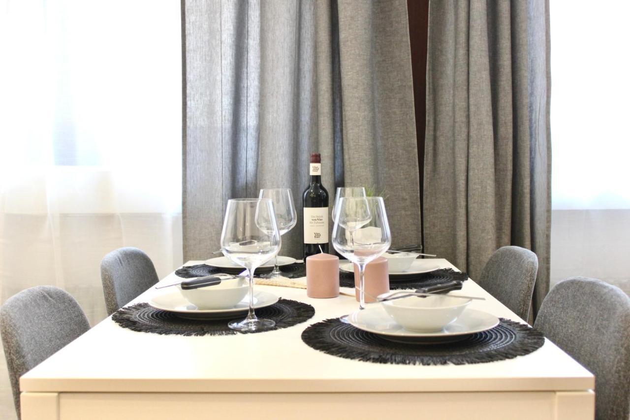Vier Sind Hier Apartments 로뜨바일 외부 사진